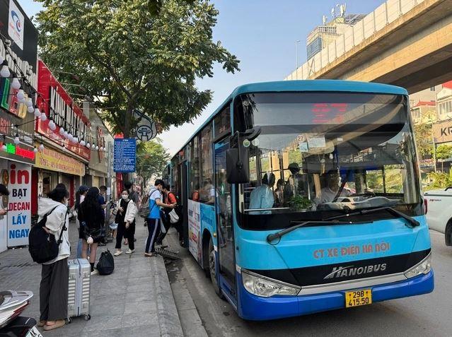 Quản lý hoạt động bến xe Giáp Bát