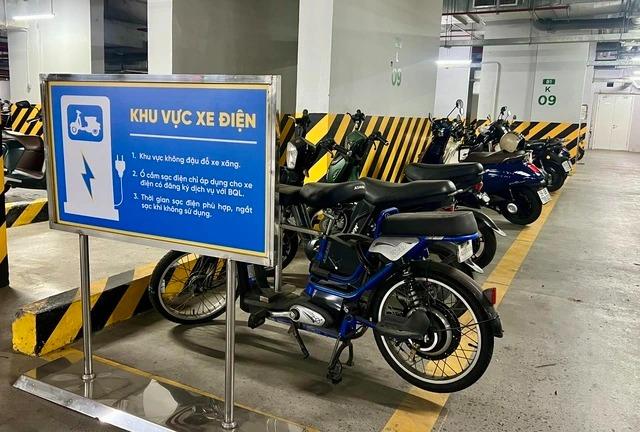 Không để pin cạn mới sạc
