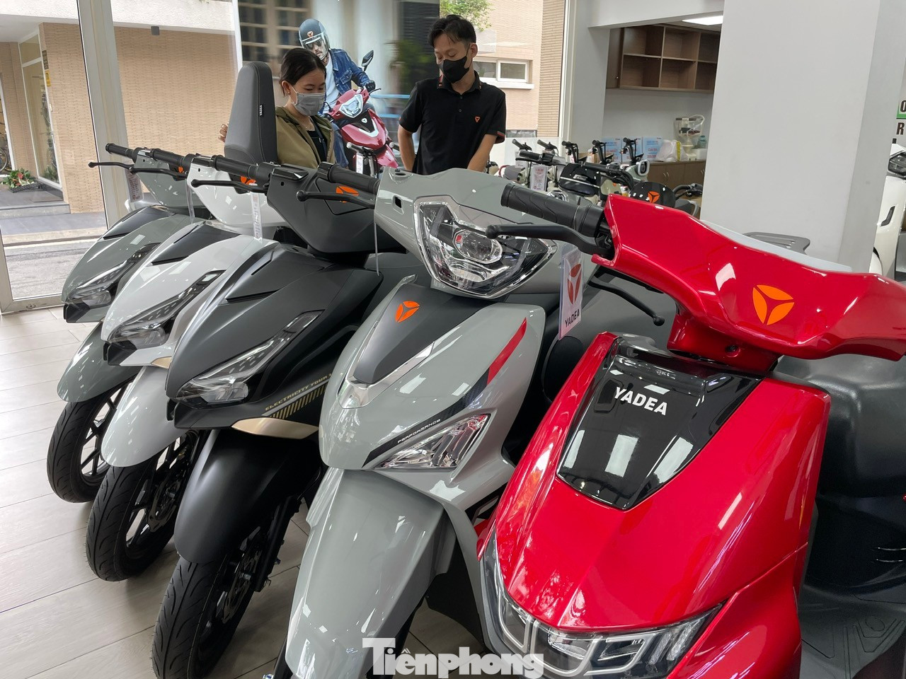 Người dân TPHCM quan tâm xe điện