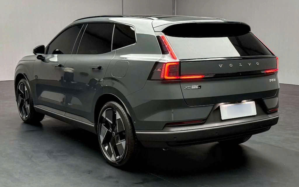 Ngoại thất Volvo XC70
