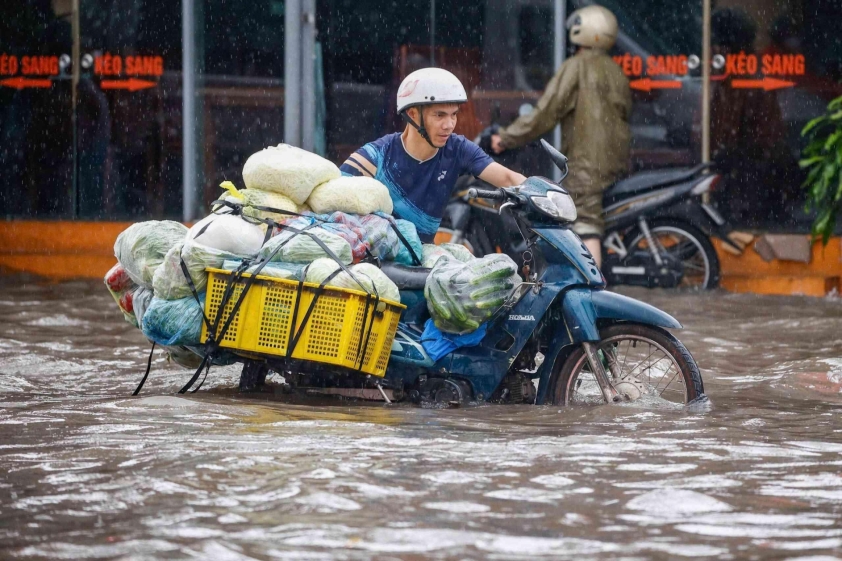 Xử lý xe chết máy do ngập nước