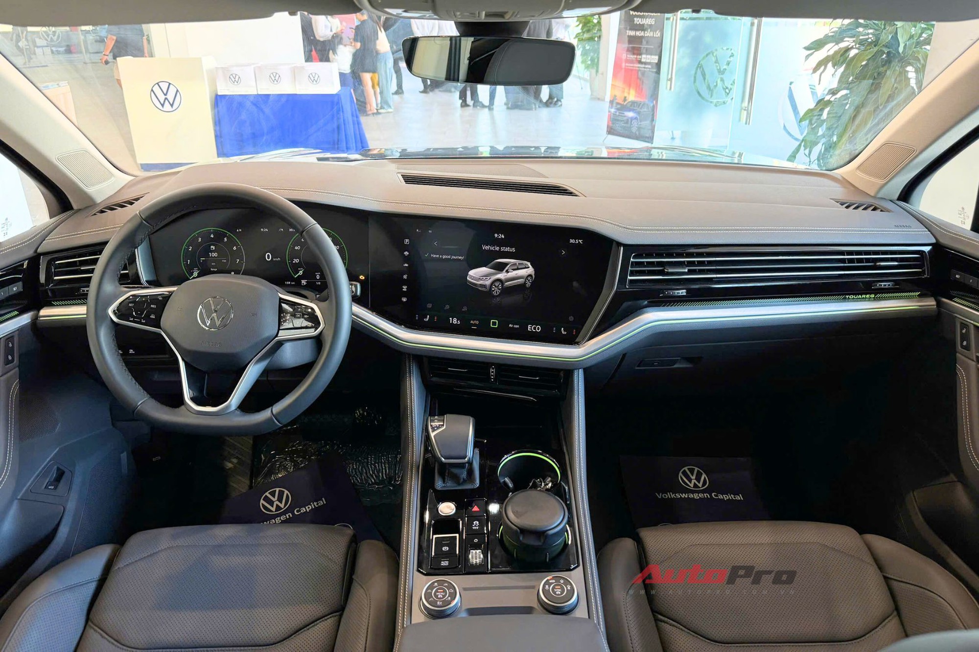 Khoang lái và ghế ngồi Touareg