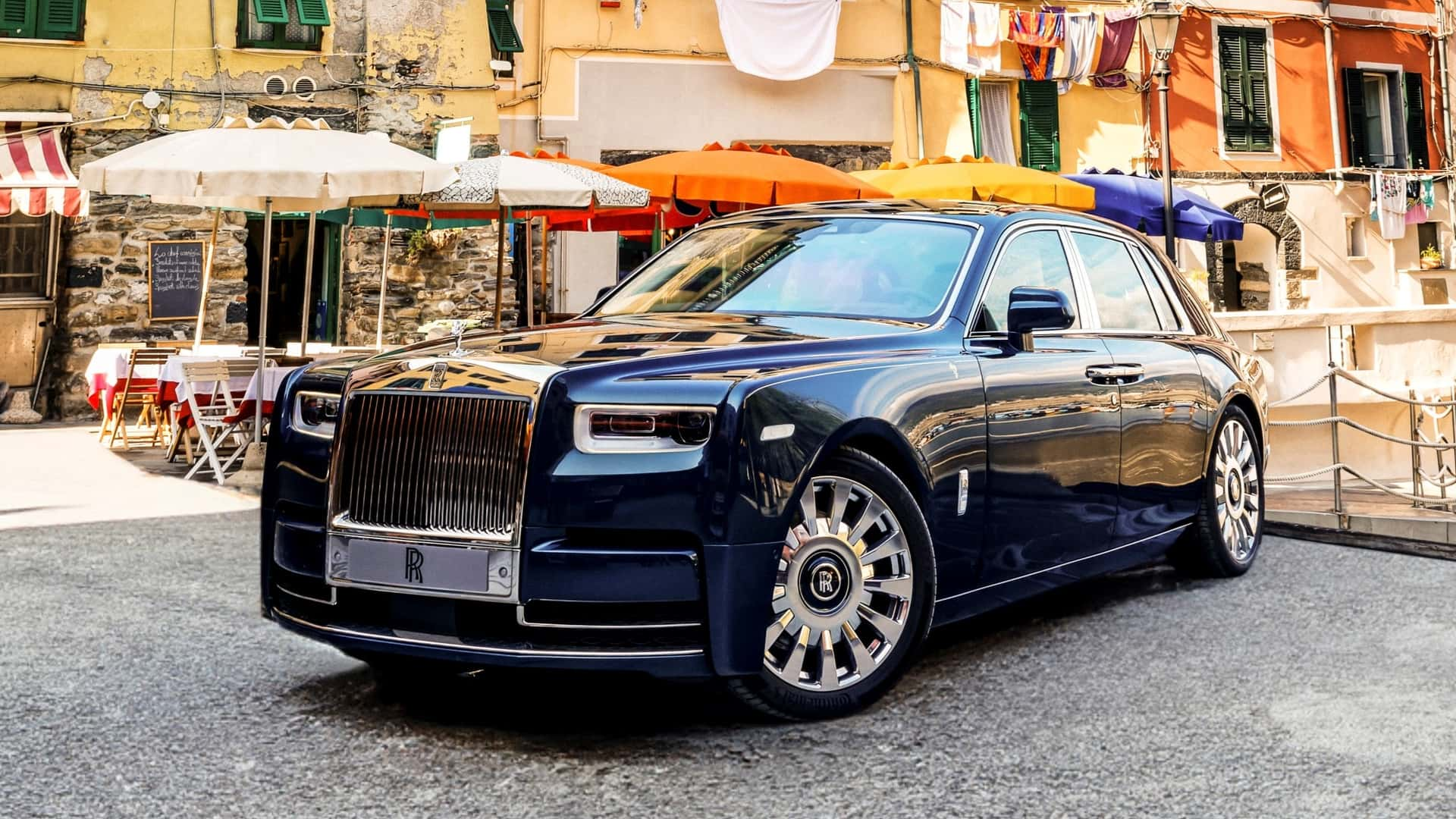 Rolls-Royce Phantom siêu sang tiện nghi hoàn hảo