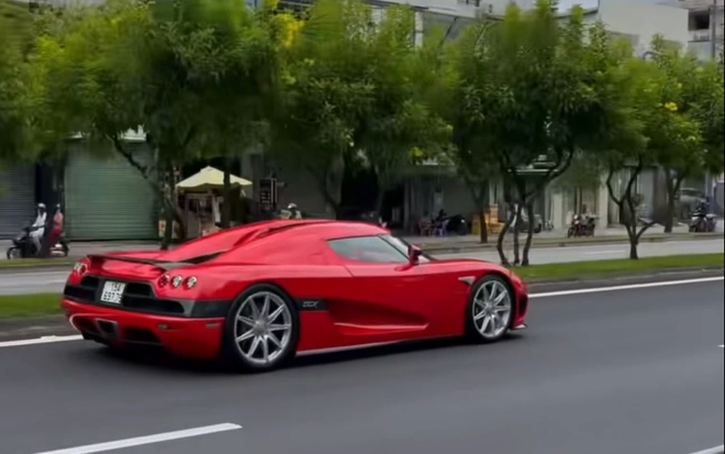 Koenigsegg CCX trên đường phố TP. HCM