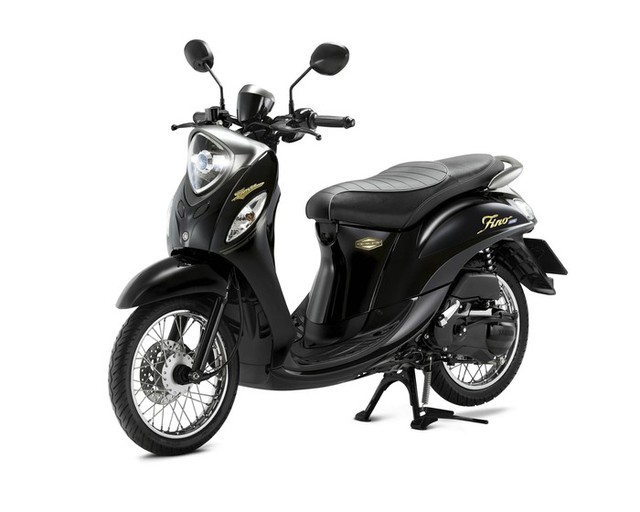 Xe tay ga Yamaha Fino phiên bản đặc biệt màu đen mạ vàng