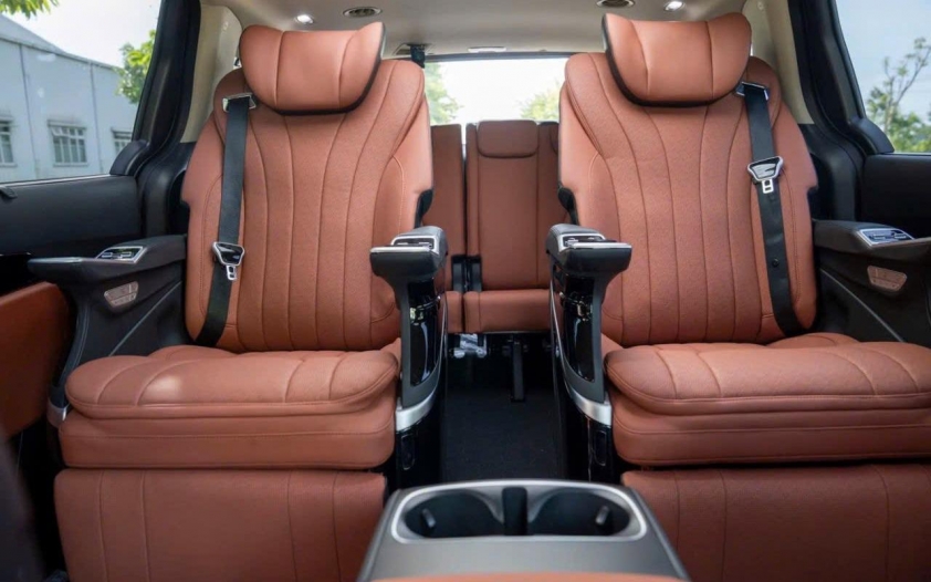 Nội thất ghế VIP với các tiện ích hiện đại
