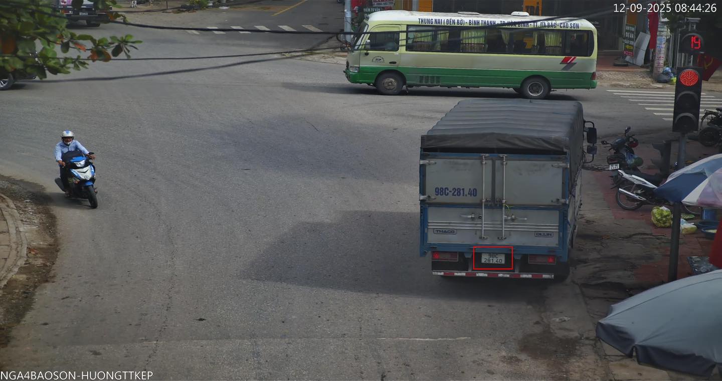 Phương tiện vi phạm vượt đèn đỏ tại Bắc Ninh