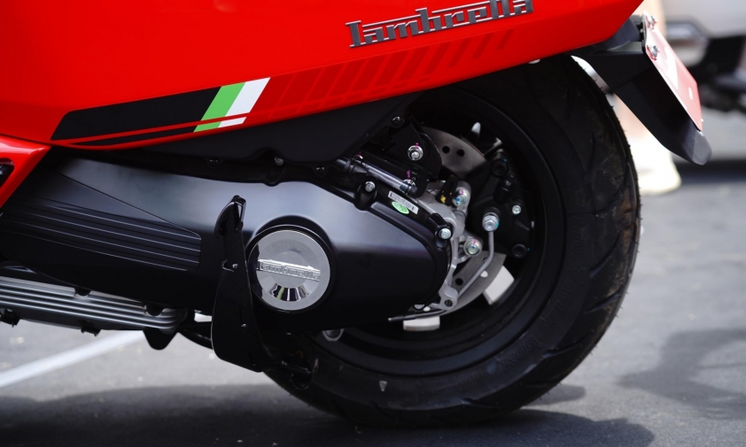 Động cơ Lambretta X125 mạnh mẽ ổn định cho đô thị