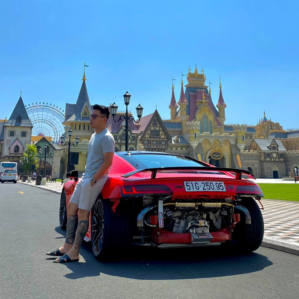 Audi R8 V10 Plus Siêu xe Audi R8 V10 Plus động cơ V10 5.2L