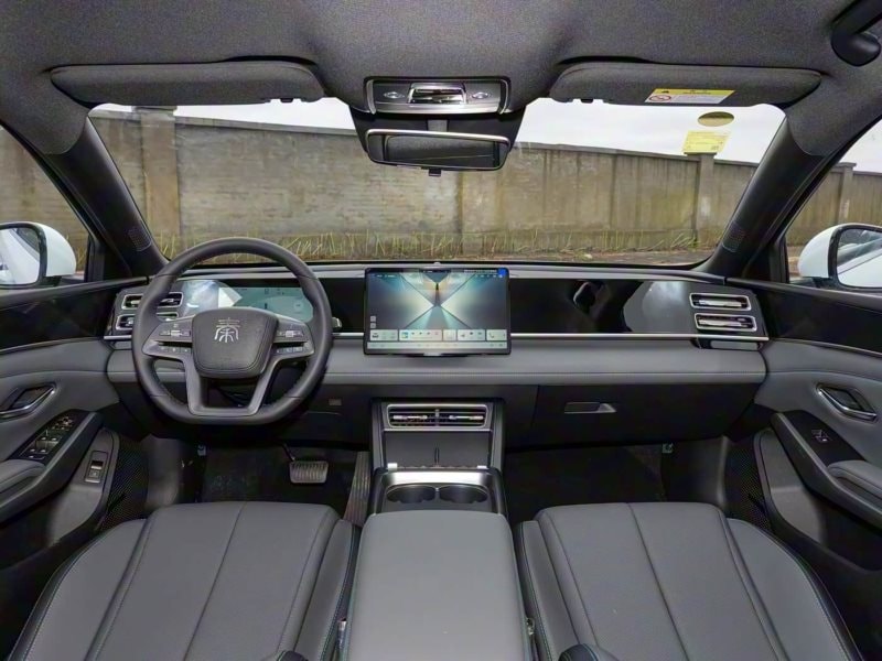 Sedan hybrid thế hệ mới cạnh tranh tại phân khúc tầm trung Mẫu xe mới với thiết kế hiện đại và công nghệ tiên tiến