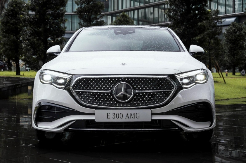 Mercedes-Benz E-Class 2025 7 Ngoại thất Mercedes-Benz E-Class 2025