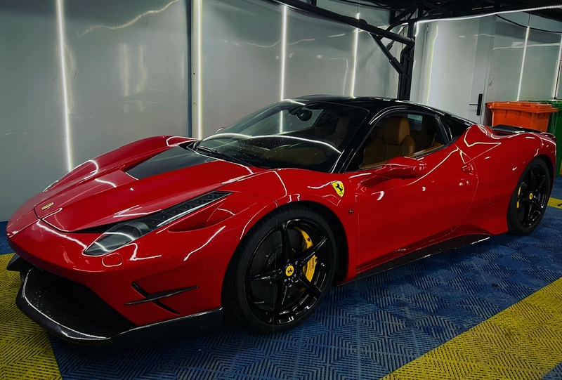 Ferrari 458 Italia với bodykit Misha Designs Ferrari 458 Italia nâng cấp ngoại thất sợi carbon