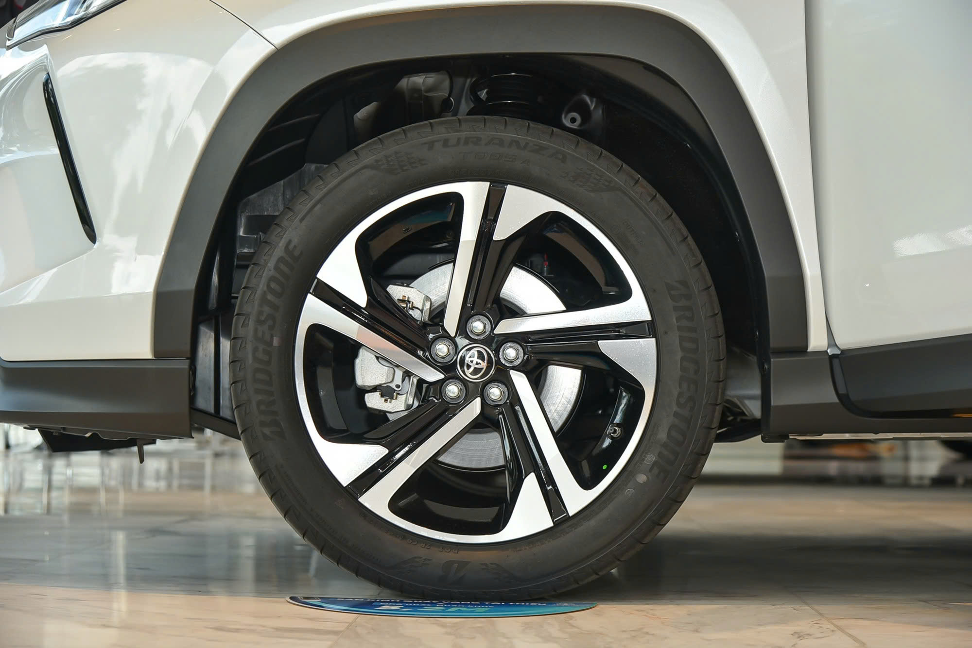 Hình ảnh vận hành Toyota Yaris Cross xăng