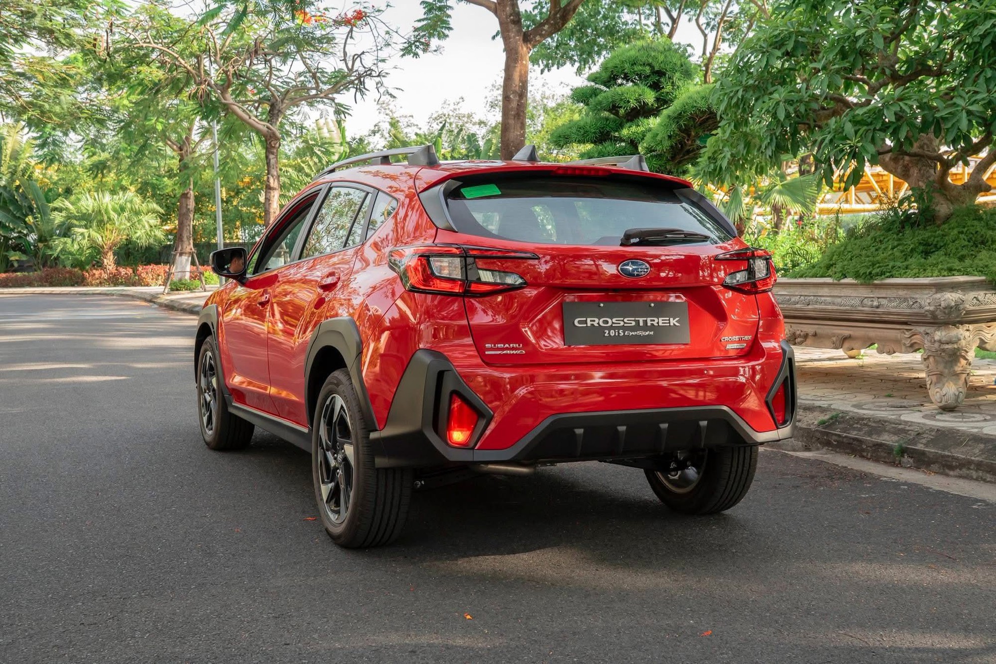 Giá bán Subaru Crosstrek cao