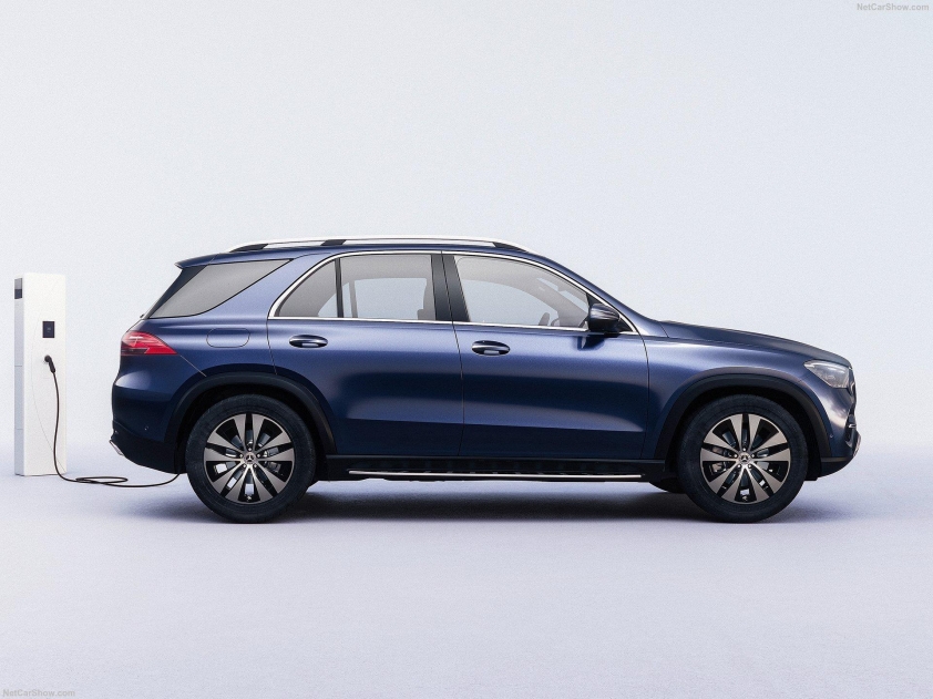 Mercedes-Benz GLE 400e 4 Nội thất Mercedes-Benz GLE 400e