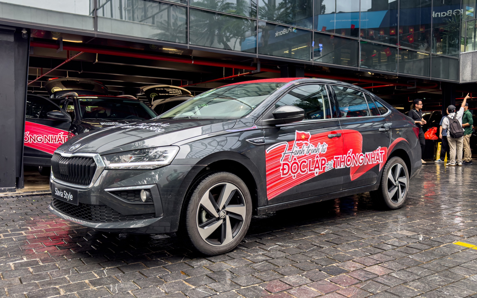 Khoảng sáng gầm của ba mẫu xe