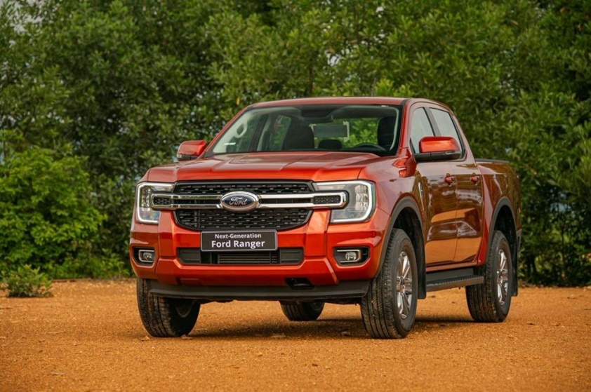 Ford Ranger bán tải dẫn đầu doanh số