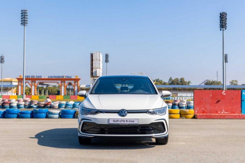 Hệ thống an toàn và khung xe chắc chắn của Volkswagen Golf