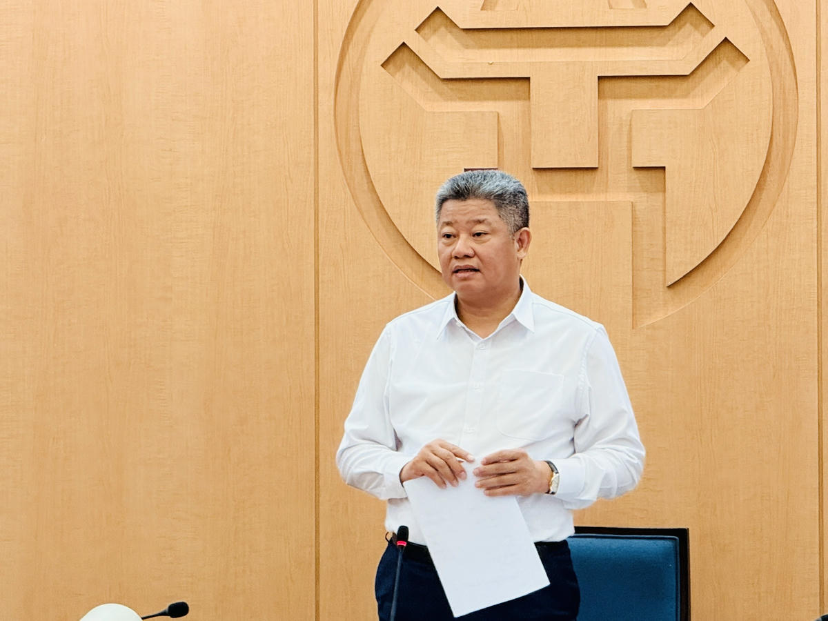 Phó Chủ tịch UBND TP Hà Nội Nguyễn Mạnh Quyền phát biểu