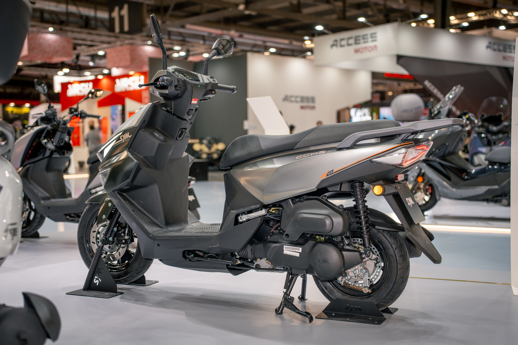 'Ông hoàng xe ga' 125cc ra mắt: trang bị hiện đại, tiêu thụ 1,9L/100 km thách thức Honda Air Blade- Ảnh 3. Công nghệ đèn LED toàn bộ trên ECHS 125