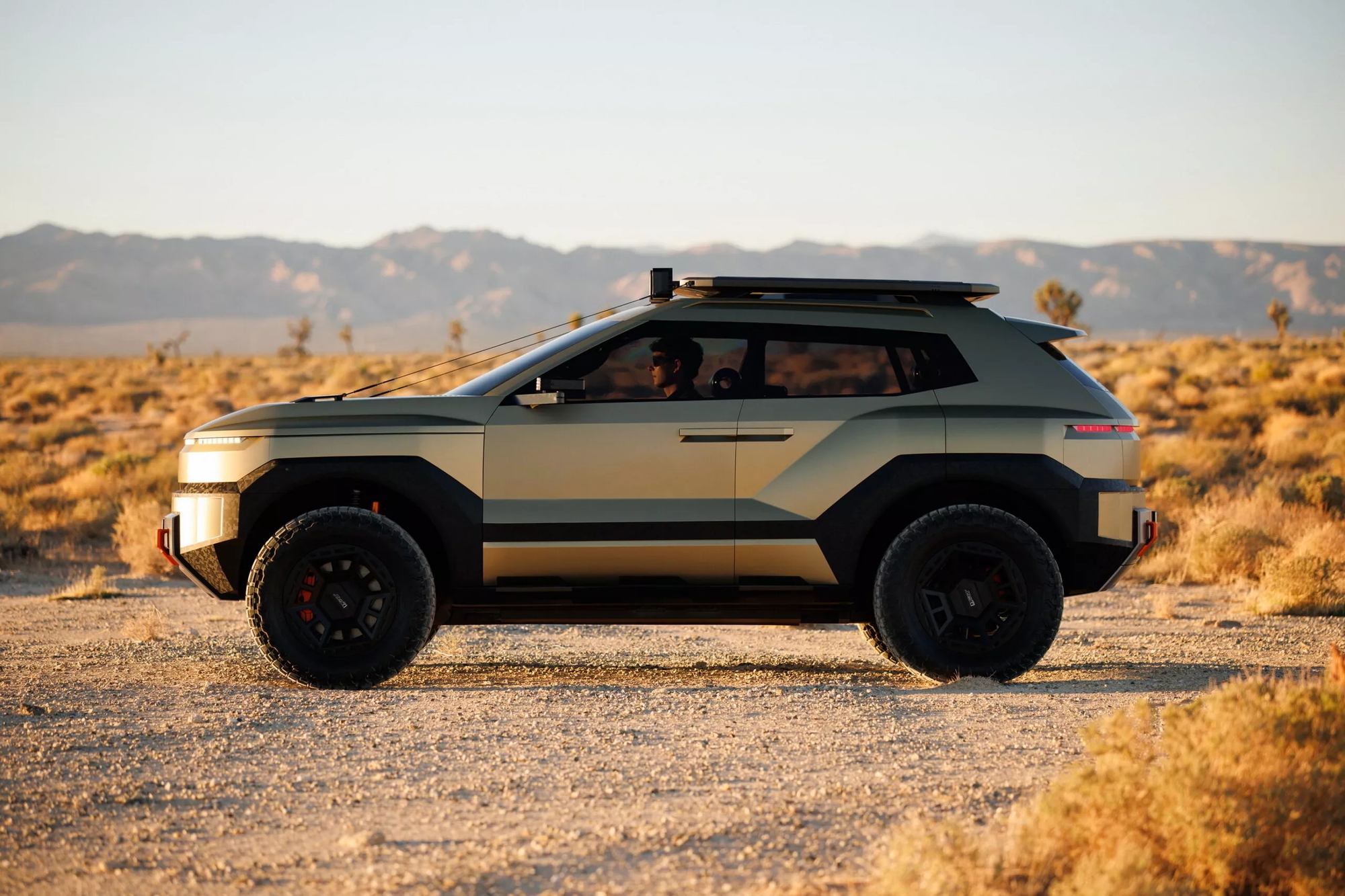 Hyundai ‘lấn sân’ SUV off-road: Dáng hầm hố như xe tăng, thiết kế có thể ảnh hưởng tới Tucson đời mới- Ảnh 9. Ngoại thất sắc nét của Hyundai Crater