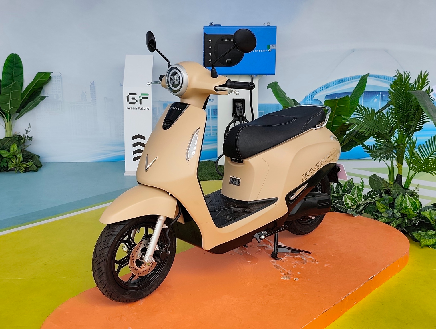 Bảng so sánh tổng chi phí xe máy điện trước và sau hỗ trợ