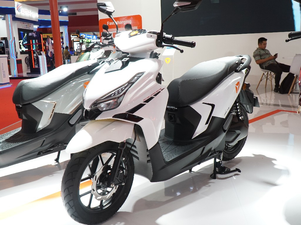 Bảng tổng hợp chi phí sở hữu các mẫu xe máy điện tại Hà Nội