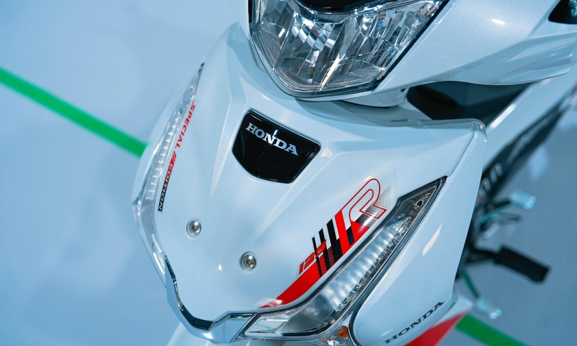 Honda Wave 125R 3 Mâm xe và phanh CBS